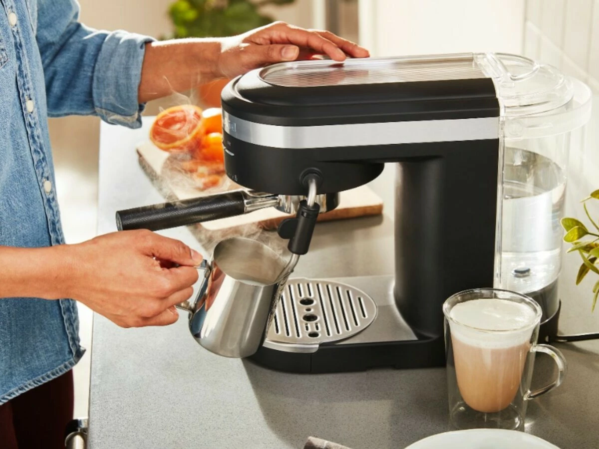 Coffee Sales -Coffee Sales KitchenAid Semi Automatic Espresso Machine 01 1200x900 1