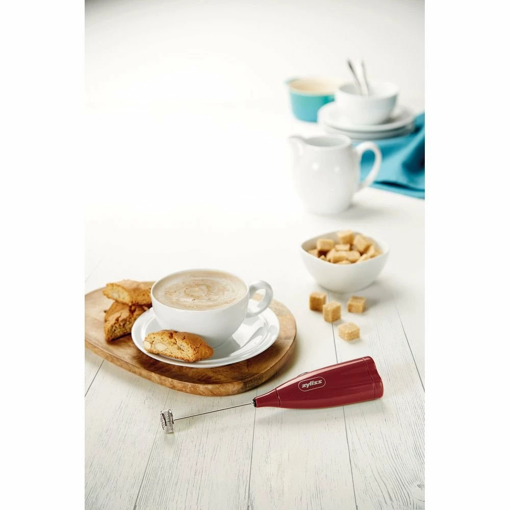 Zyliss Milk Frother | Red 2 Zyliss Milk Frother | Red - Image 2