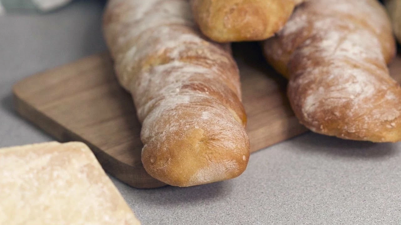 Ankarsrum Original 6230 Model Stand Mixer | Jubilee Silver 5 Ankarsrum Original 6230 Model Stand Mixer | Jubilee Silver - Image 5