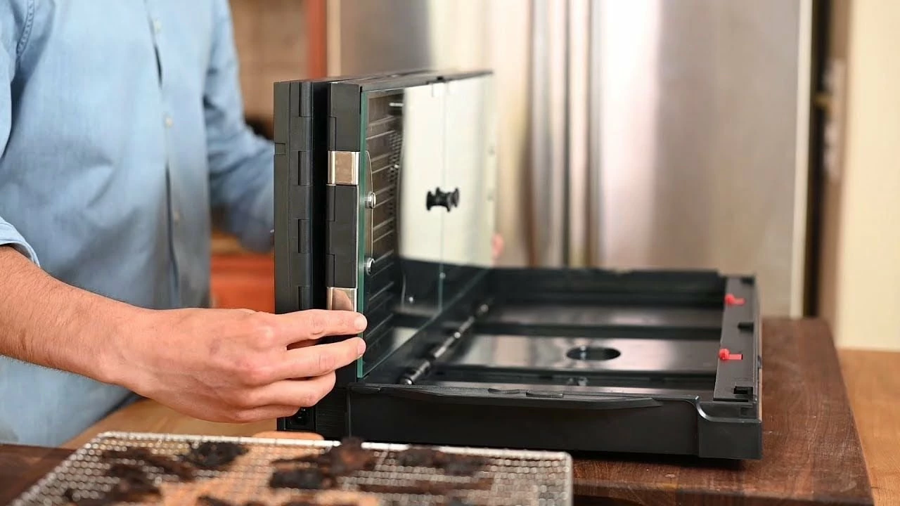 Brod And Taylor Brod & Taylor Sahara Folding Dehydrator With Poly Shelves & 7 Replacement Shelves 9 Brod And Taylor Brod & Taylor Sahara Folding Dehydrator With Poly Shelves & 7 Replacement Shelves - Image 9