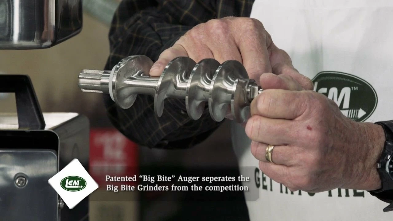 LEM Big Bite Meat Grinder #5 With 1/8" (3mm) And 1/4" (6mm) Grinder Plates 8 LEM Big Bite Meat Grinder #5 With 1/8" (3mm) And 1/4" (6mm) Grinder Plates - Image 8