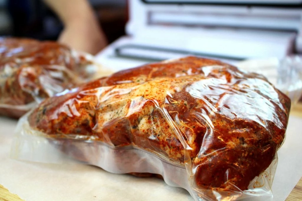 UMAi Dry Large Tenderloin / Charcuterie Packet 3 UMAi Dry Large Tenderloin / Charcuterie Packet - Image 3